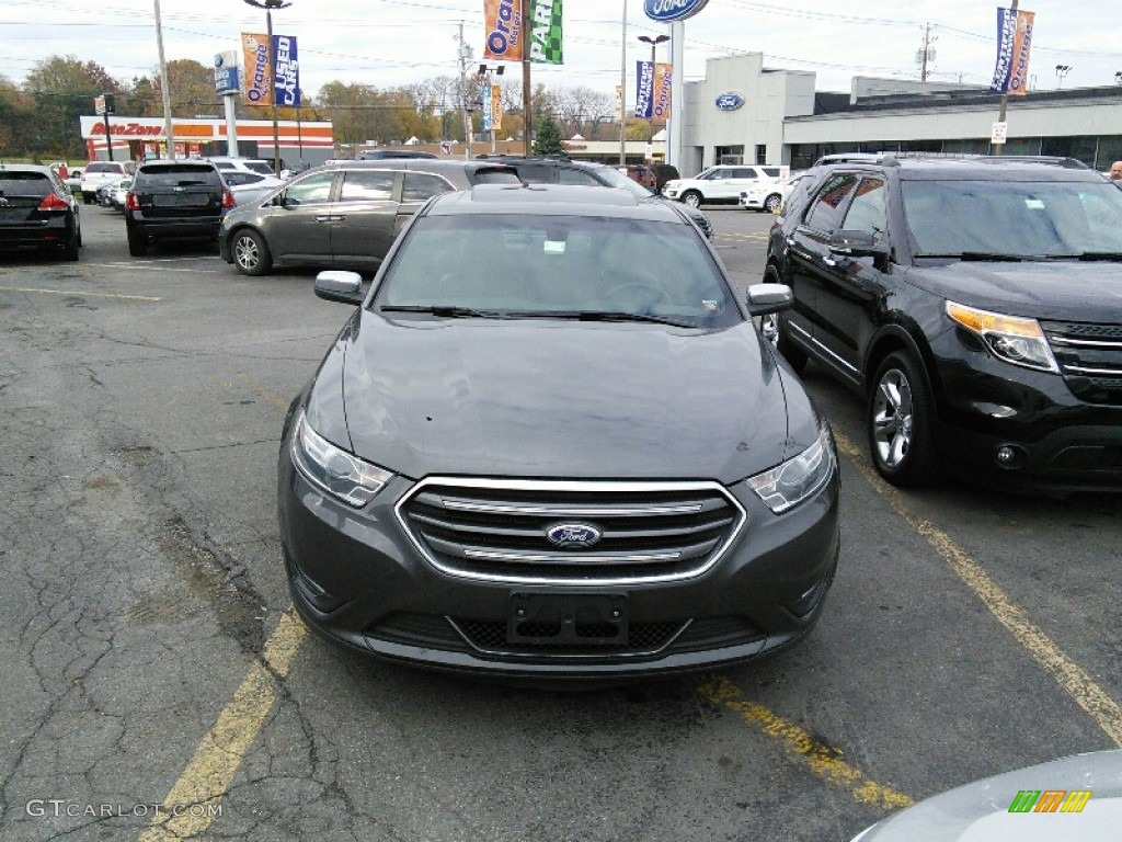 2015 Taurus Limited - Magnetic Metallic / Charcoal Black photo #2
