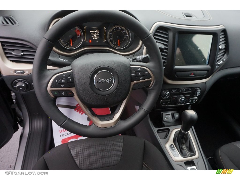 2016 Jeep Cherokee Latitude Dashboard Photos