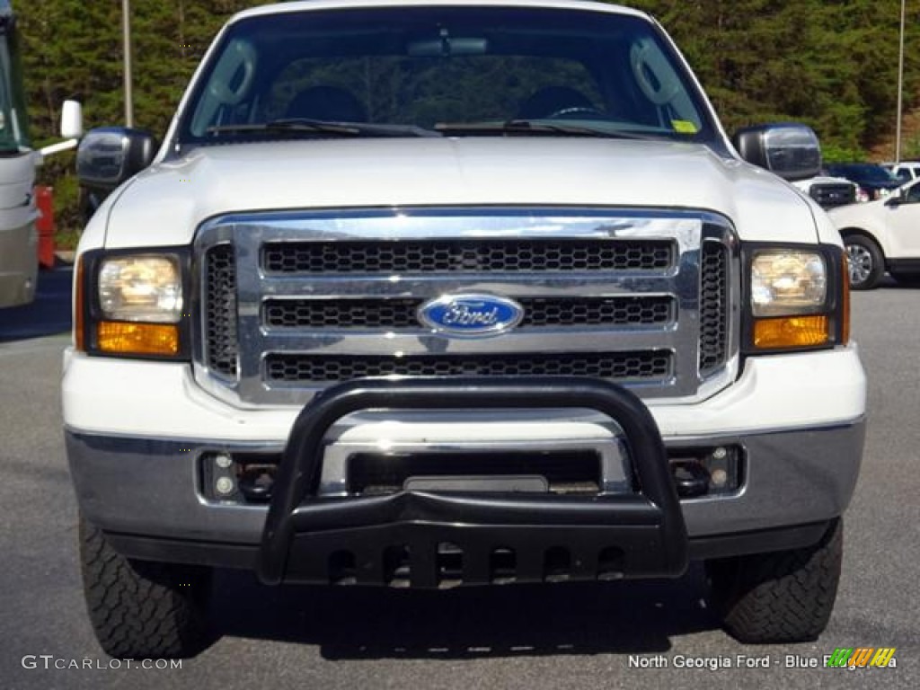 2007 F250 Super Duty XL SuperCab 4x4 - Oxford White Clearcoat / Dark Flint cloth photo #8