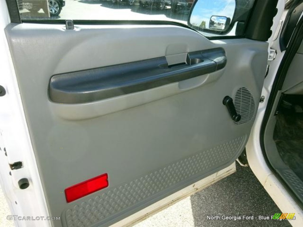 2007 F250 Super Duty XL SuperCab 4x4 - Oxford White Clearcoat / Dark Flint cloth photo #12