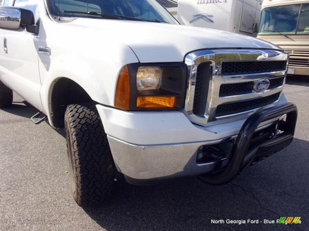 2007 F250 Super Duty XL SuperCab 4x4 - Oxford White Clearcoat / Dark Flint cloth photo #26