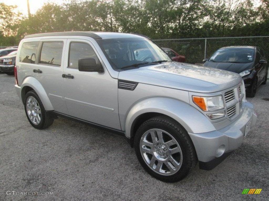 2011 Nitro Heat - Bright Silver Metallic / Dark Slate Gray photo #2