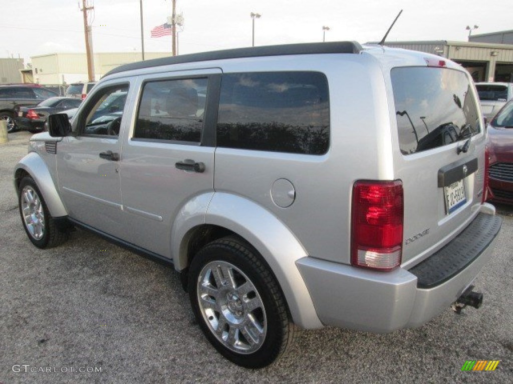 2011 Nitro Heat - Bright Silver Metallic / Dark Slate Gray photo #15
