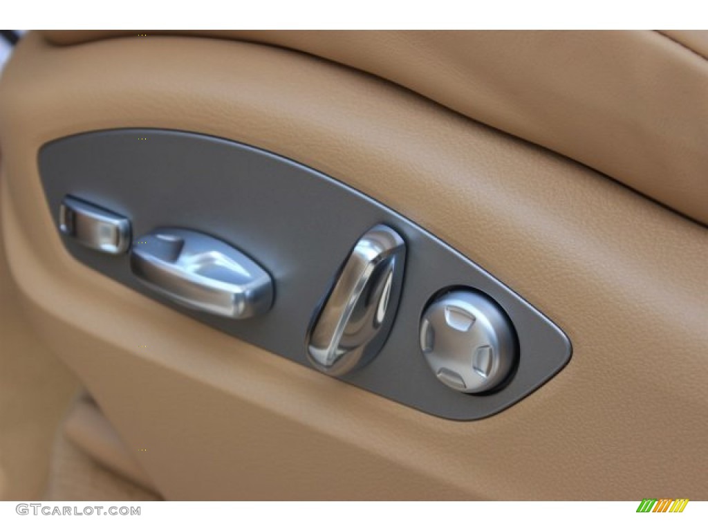 2016 Porsche Cayenne S E-Hybrid Controls Photo #108508457