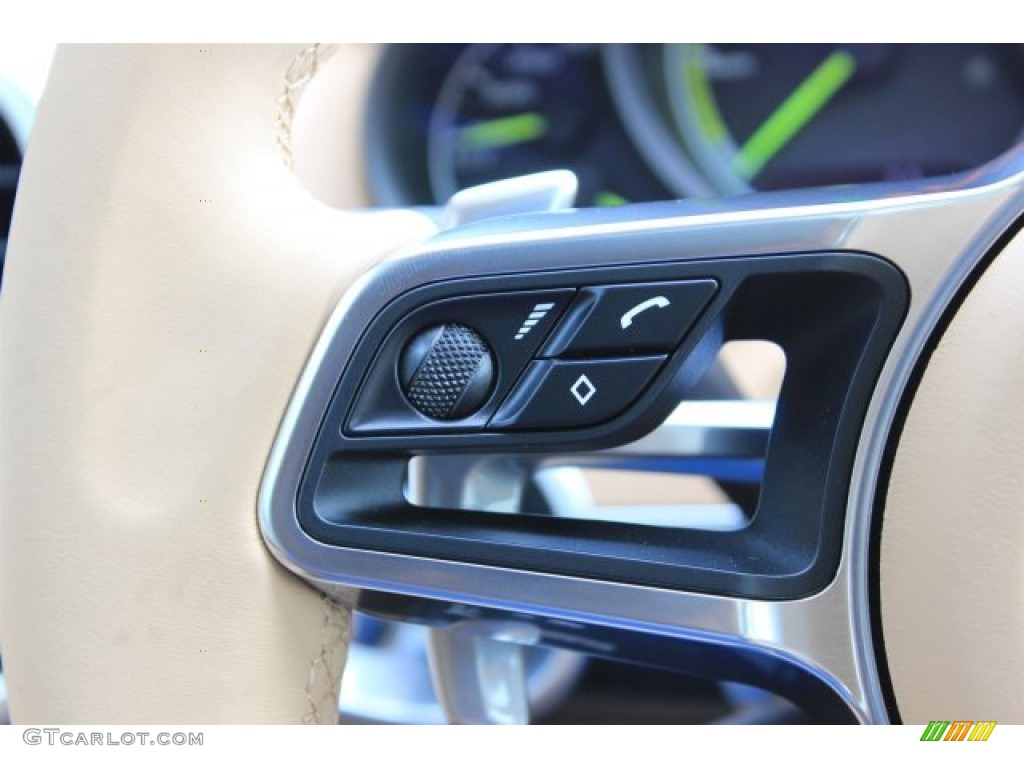 2016 Porsche Cayenne S E-Hybrid Controls Photo #108508775
