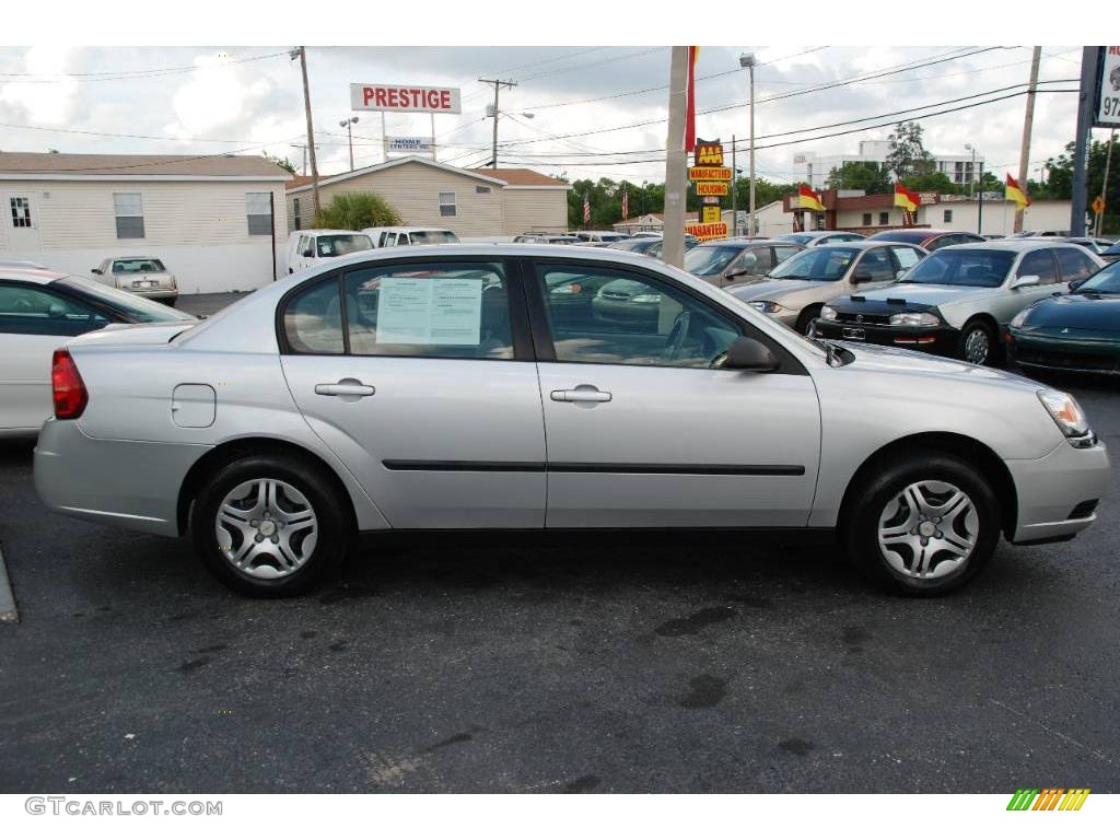 2005 Malibu Sedan - Galaxy Silver Metallic / Gray photo #3