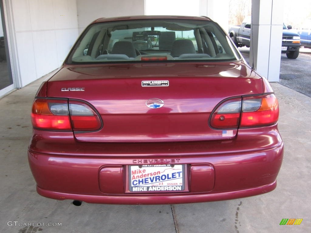 2004 Classic  - Sport Red Metallic / Gray photo #14