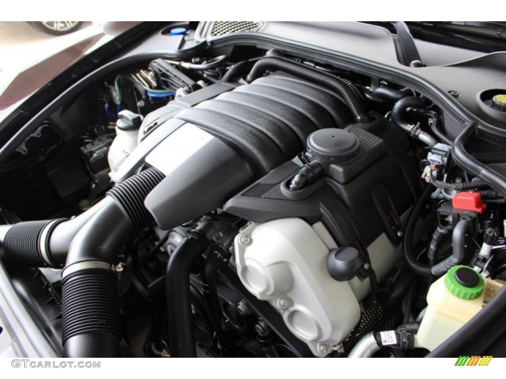 2016 Porsche Panamera Edition Engine Photos