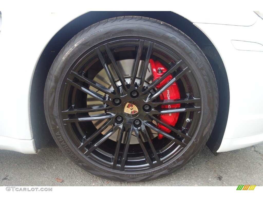 2015 Porsche Panamera GTS Wheel Photos