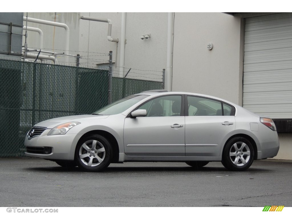 2007 Altima 2.5 S - Radiant Silver Metallic / Charcoal photo #4