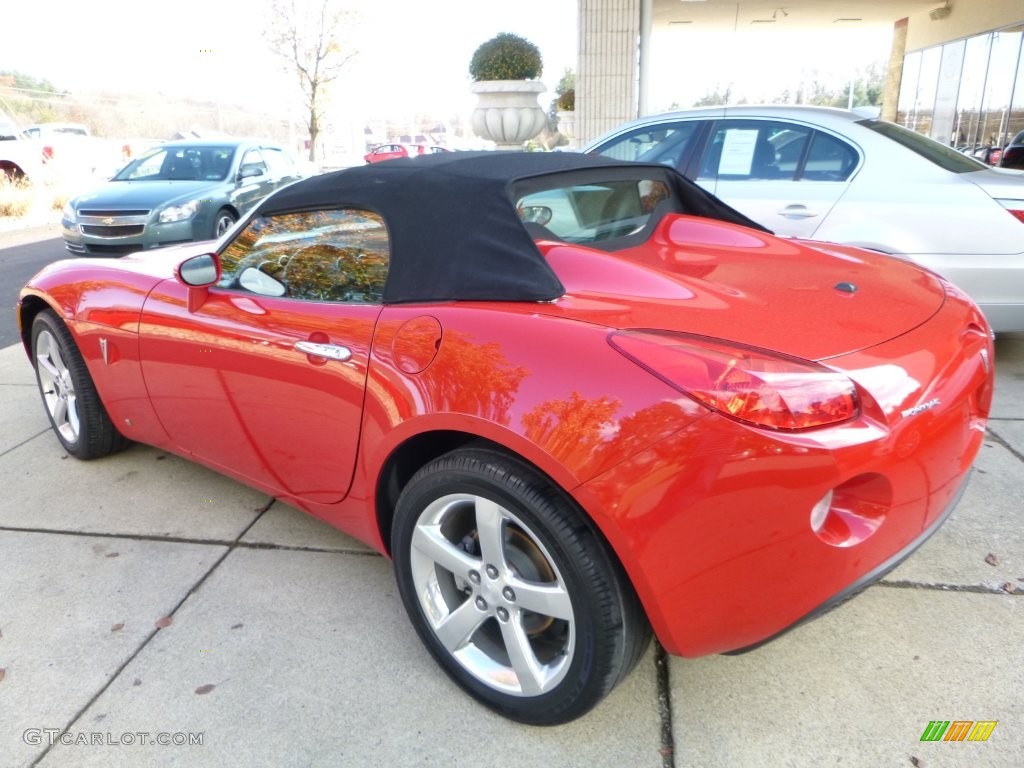 2006 Solstice Roadster - Aggressive Red / Ebony photo #4
