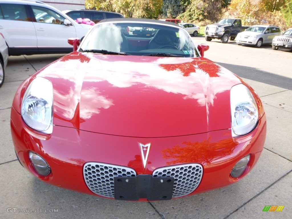 2006 Solstice Roadster - Aggressive Red / Ebony photo #11