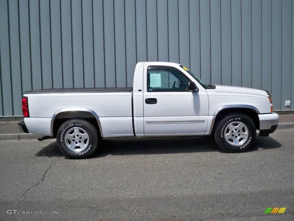 2006 Silverado 1500 LT Regular Cab - Summit White / Dark Charcoal photo #2