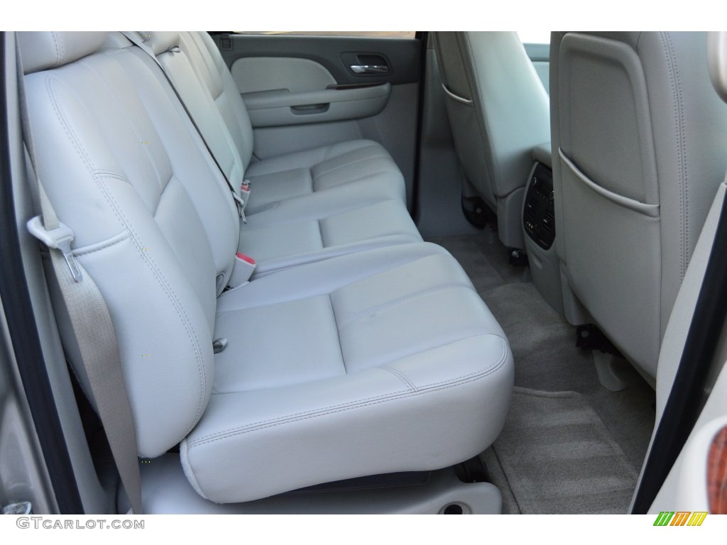 2008 Chevrolet Avalanche LTZ Rear Seat Photo #108520943