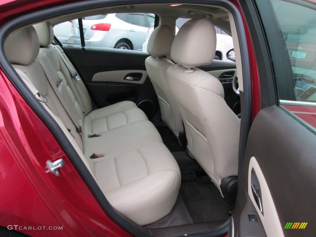 2012 Cruze LT - Crystal Red Metallic / Cocoa/Light Neutral photo #18