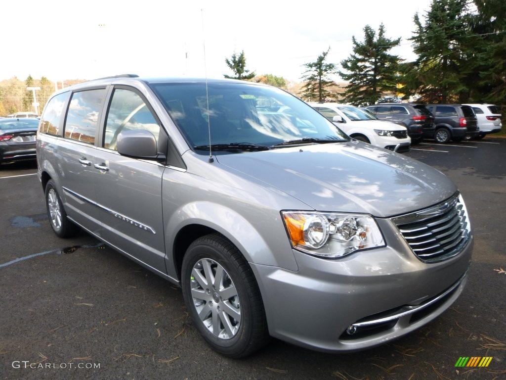 2016 Town & Country Touring - Billet Silver Metallic / Black/Light Graystone photo #12