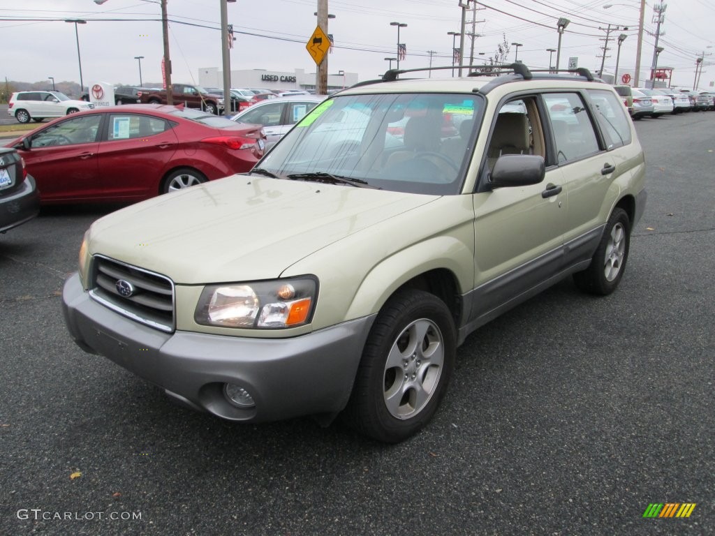 2004 Forester 2.5 XS - Sierra Gold Metallic / Beige photo #2