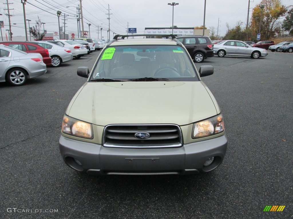 2004 Forester 2.5 XS - Sierra Gold Metallic / Beige photo #3
