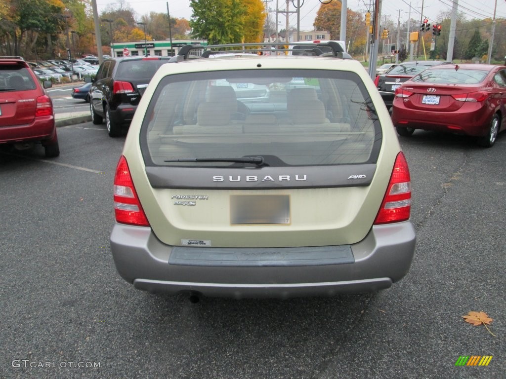 2004 Forester 2.5 XS - Sierra Gold Metallic / Beige photo #7