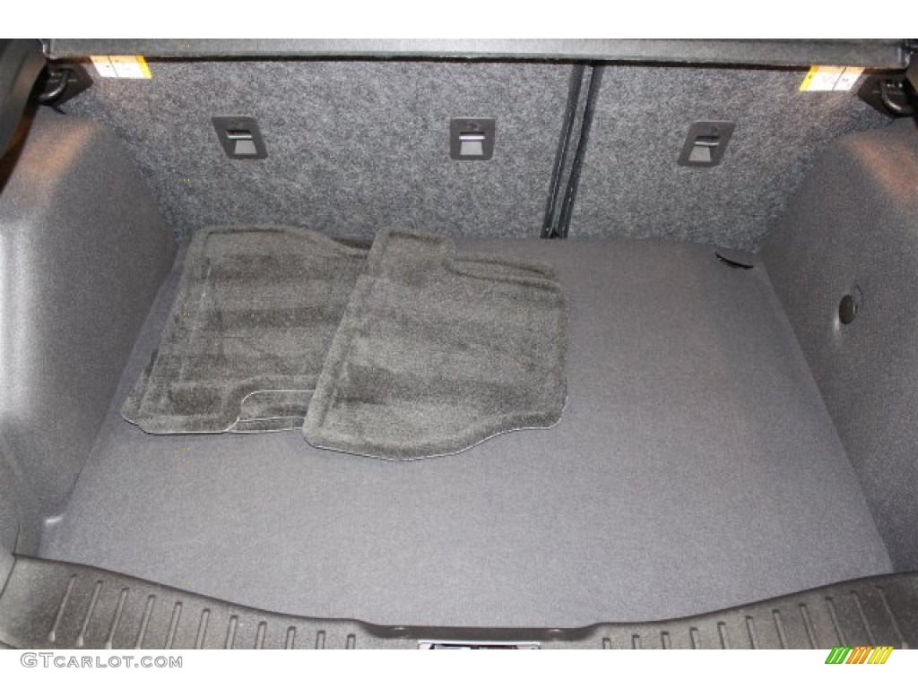 2015 Focus SE Hatchback - Ingot Silver Metallic / Charcoal Black photo #17