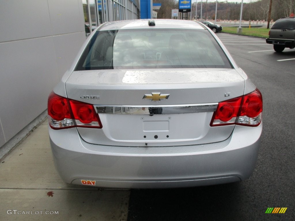 2016 Cruze Limited LT - Silver Ice Metallic / Medium Titanium photo #5