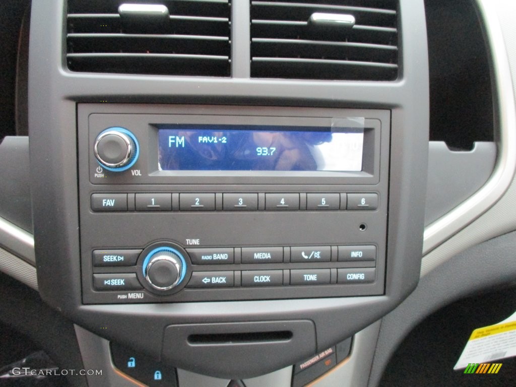 2016 Chevrolet Sonic LS Sedan Controls Photo #108534881
