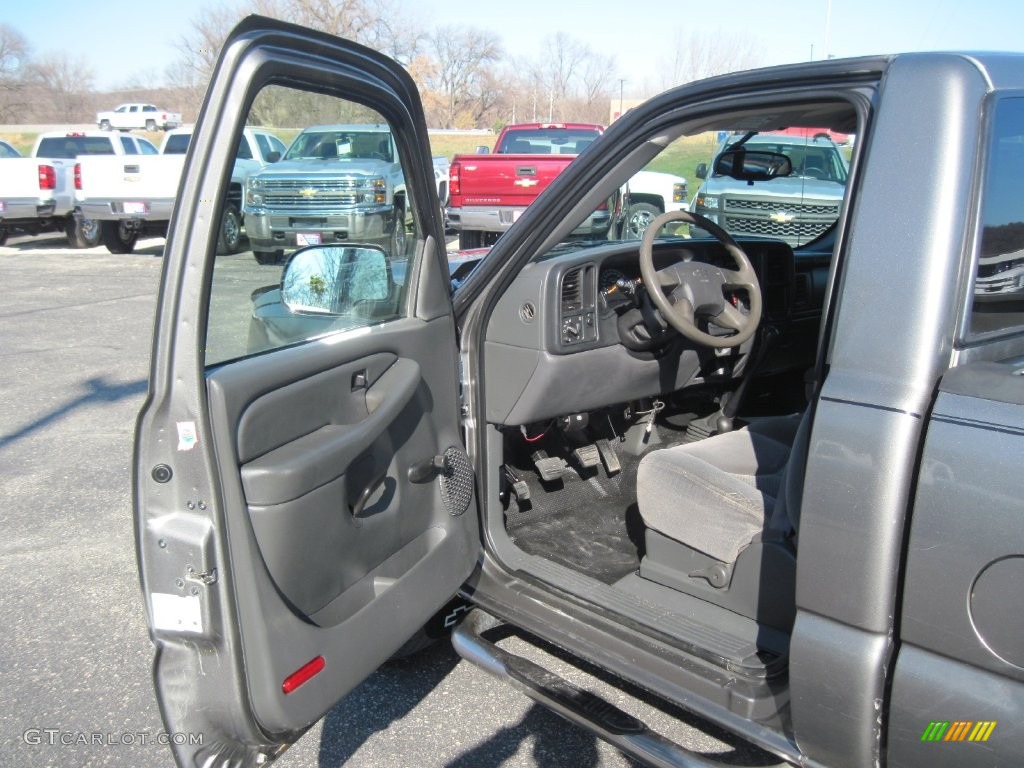 2006 Silverado 1500 Work Truck Regular Cab 4x4 - Graystone Metallic / Dark Charcoal photo #2