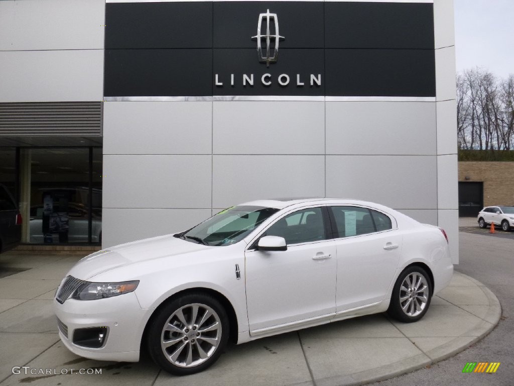 White Platinum Metallic Tri-Coat Lincoln MKS