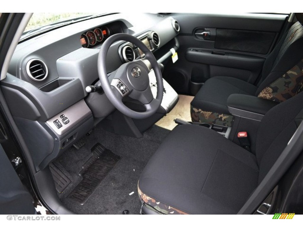 686 Parklan Edition Cubist Camo Interior 2015 Scion xB 686 Parklan Edition Photo #108542780