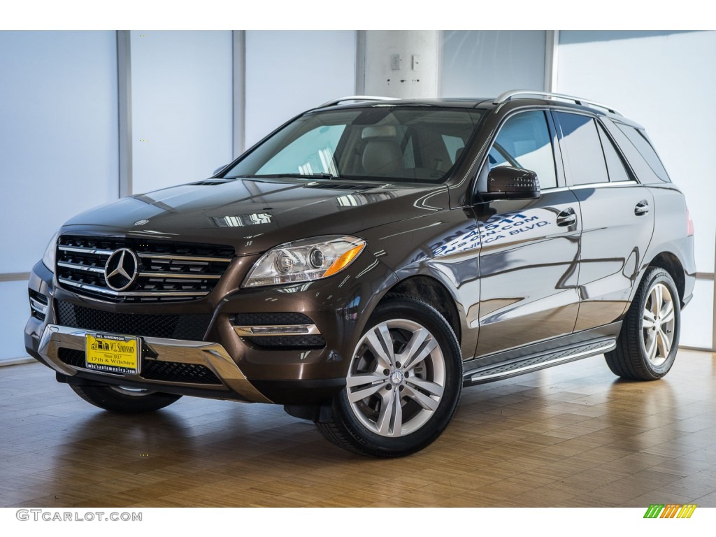 2013 ML 350 4Matic - Dakota Brown Metallic / Almond Beige photo #14