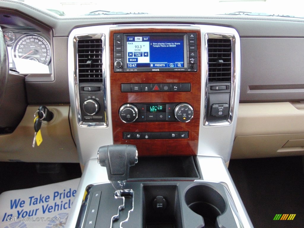 2011 Ram 1500 Laramie Quad Cab 4x4 - Rugged Brown Pearl / Light Pebble Beige/Bark Brown photo #23