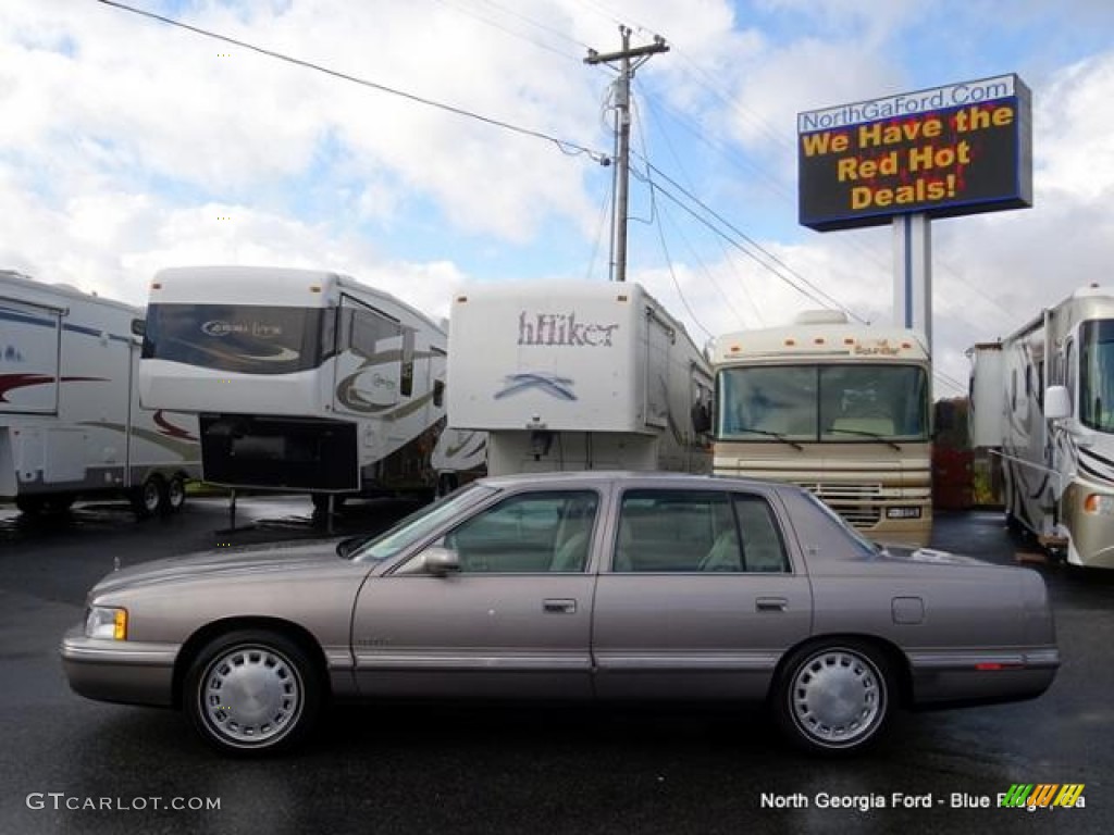 1999 DeVille Sedan - Moonstone / Camel photo #2