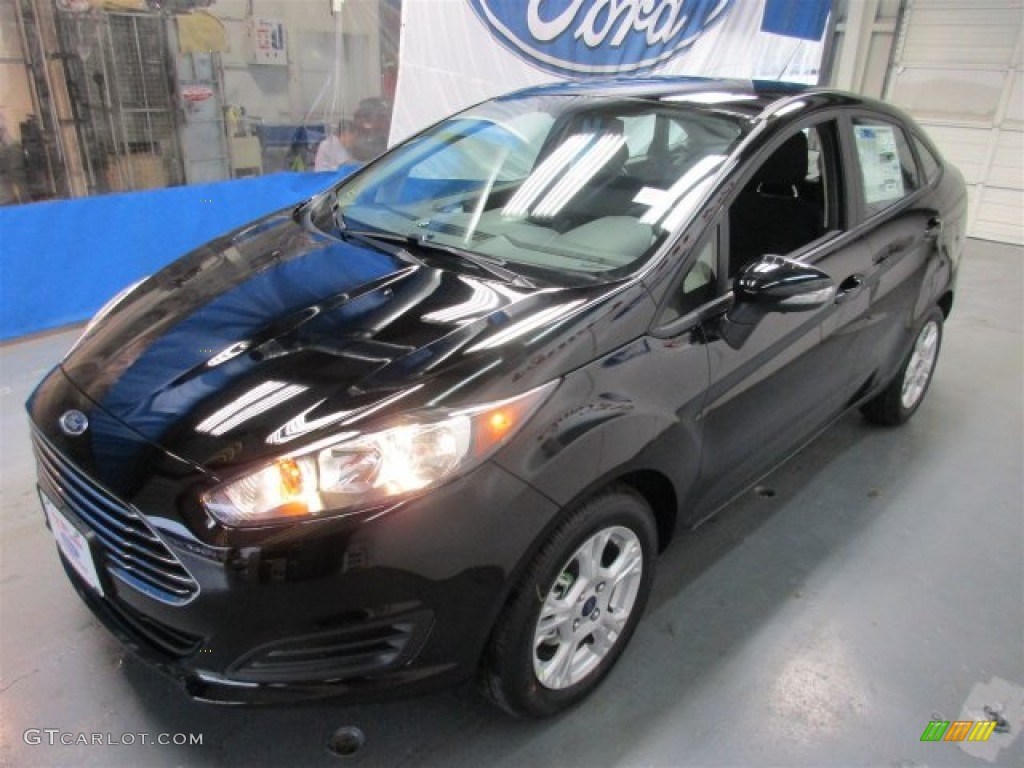 Shadow Black 2016 Ford Fiesta SE Sedan Exterior Photo #108576790