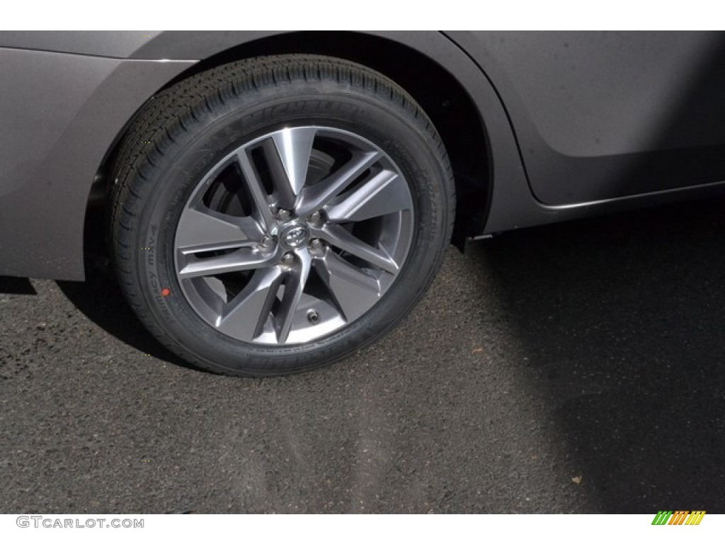 2016 Toyota Corolla LE Eco Premium Wheel Photos