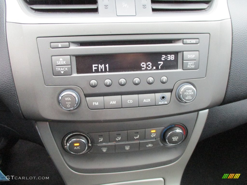 2014 Sentra SV - Brilliant Silver / Charcoal photo #31