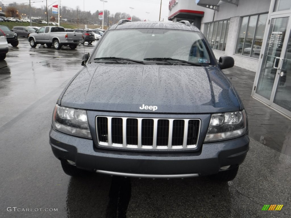 2004 Grand Cherokee Laredo 4x4 - Graphite Metallic / Taupe photo #4