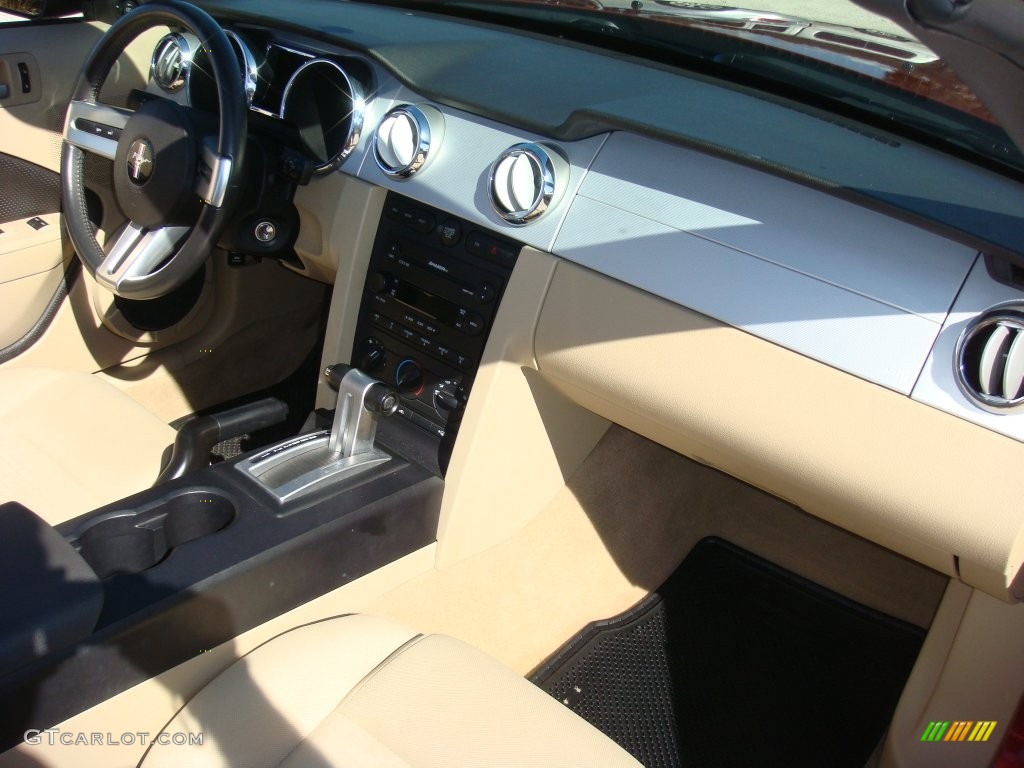 2006 Mustang V6 Premium Convertible - Redfire Metallic / Light Parchment photo #20