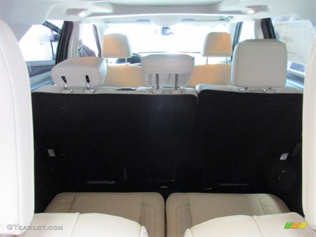 2016 Explorer Platinum 4WD - Magnetic Metallic / Platinum Medium Soft Ceramic Nirvana Leather photo #17