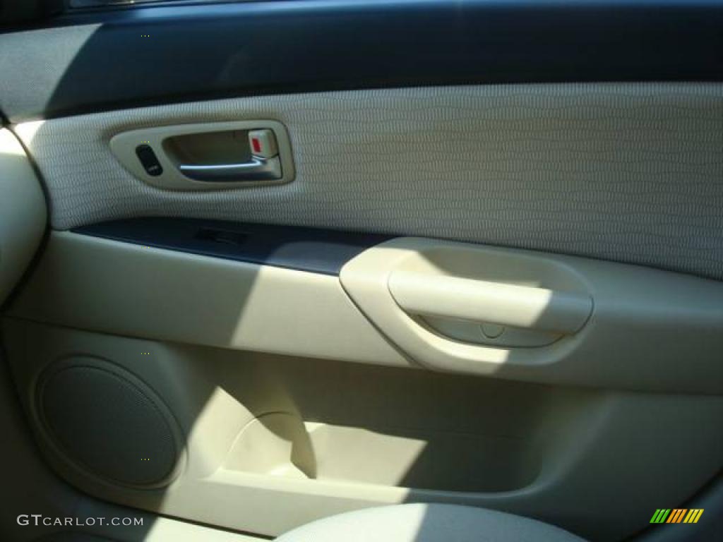 2007 MAZDA3 i Sport Sedan - Phantom Purple Mica / Beige photo #17