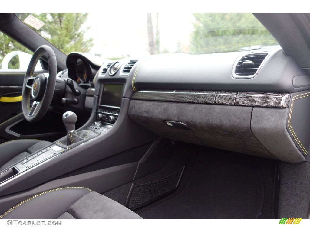 2016 Porsche Cayman GT4 Black Dashboard Photo #108615713