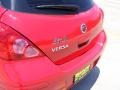 2009 Red Alert Nissan Versa 1.8 S Hatchback  photo #19