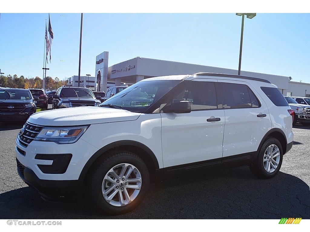 2016 Explorer FWD - Oxford White / Medium Light Camel photo #3