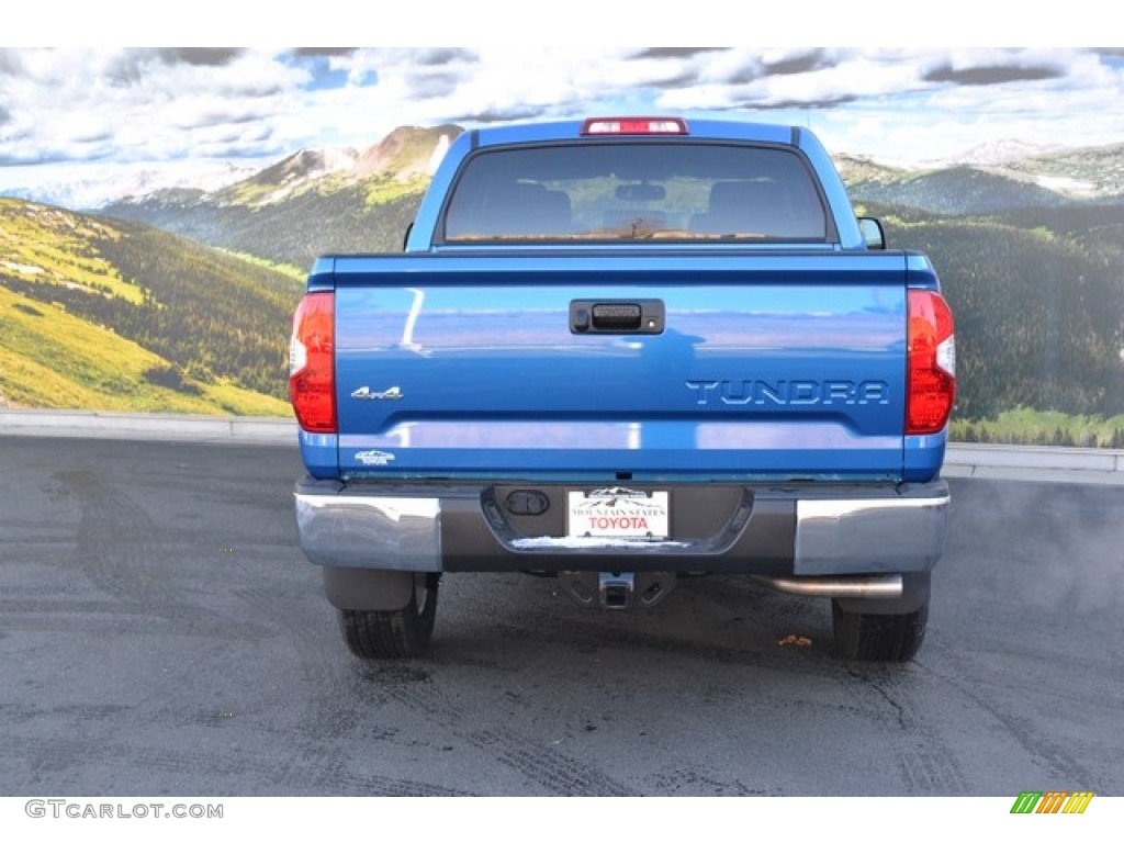 2016 Tundra SR5 CrewMax 4x4 - Blazing Blue Pearl / Black photo #4