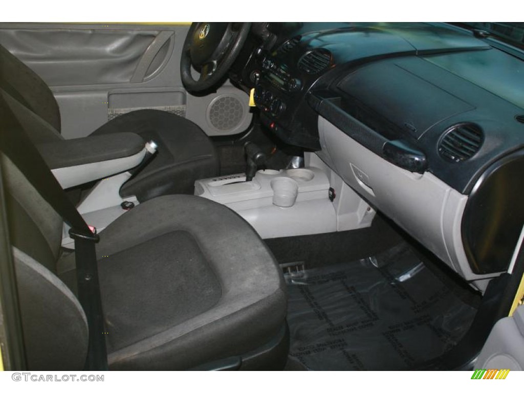 2001 New Beetle GLS Coupe - Yellow / Black photo #16
