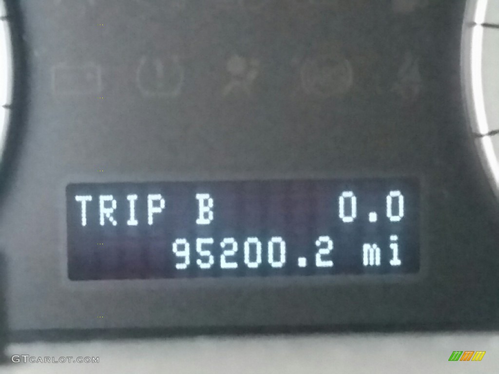 2010 Escape XLT V6 - Sterling Grey Metallic / Charcoal Black photo #15