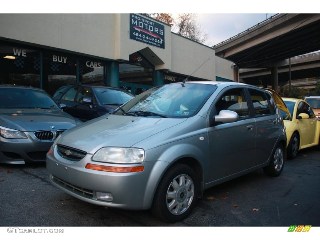 2005 Aveo LT Hatchback - Galaxy Silver Metallic / Gray photo #1