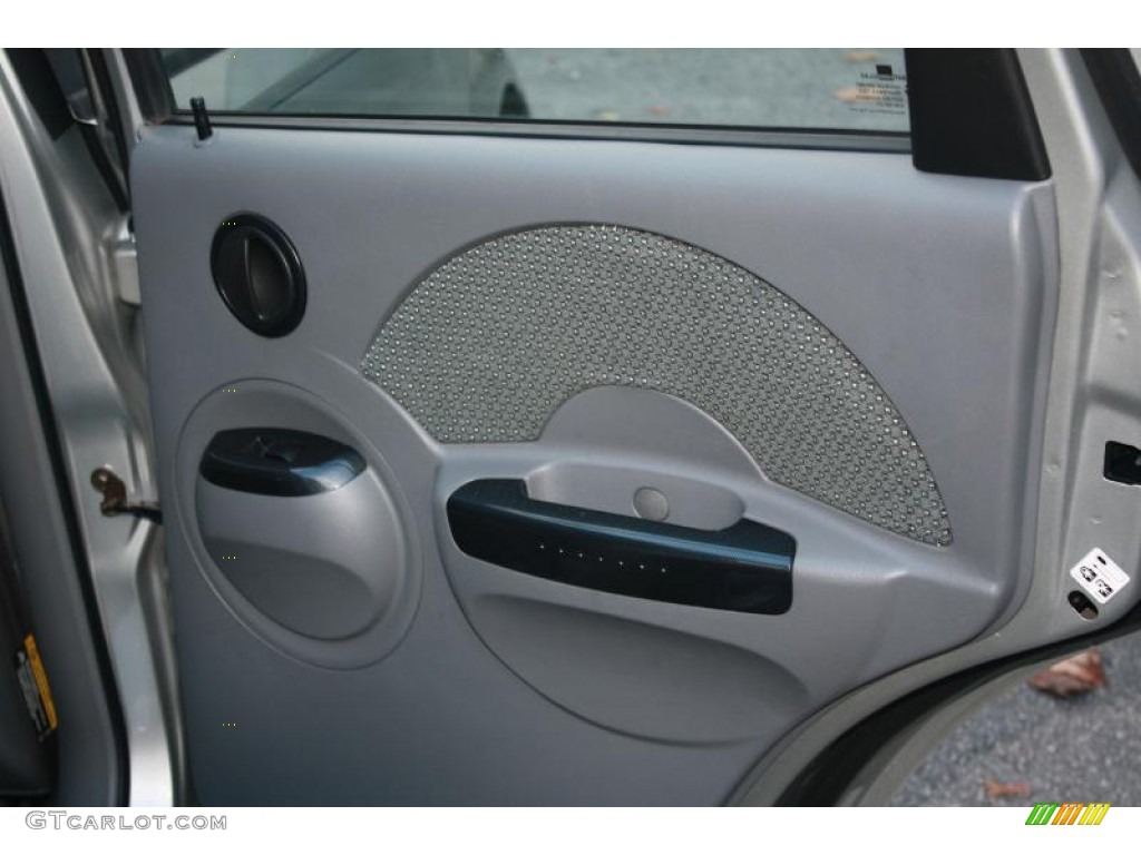 2005 Aveo LT Hatchback - Galaxy Silver Metallic / Gray photo #16