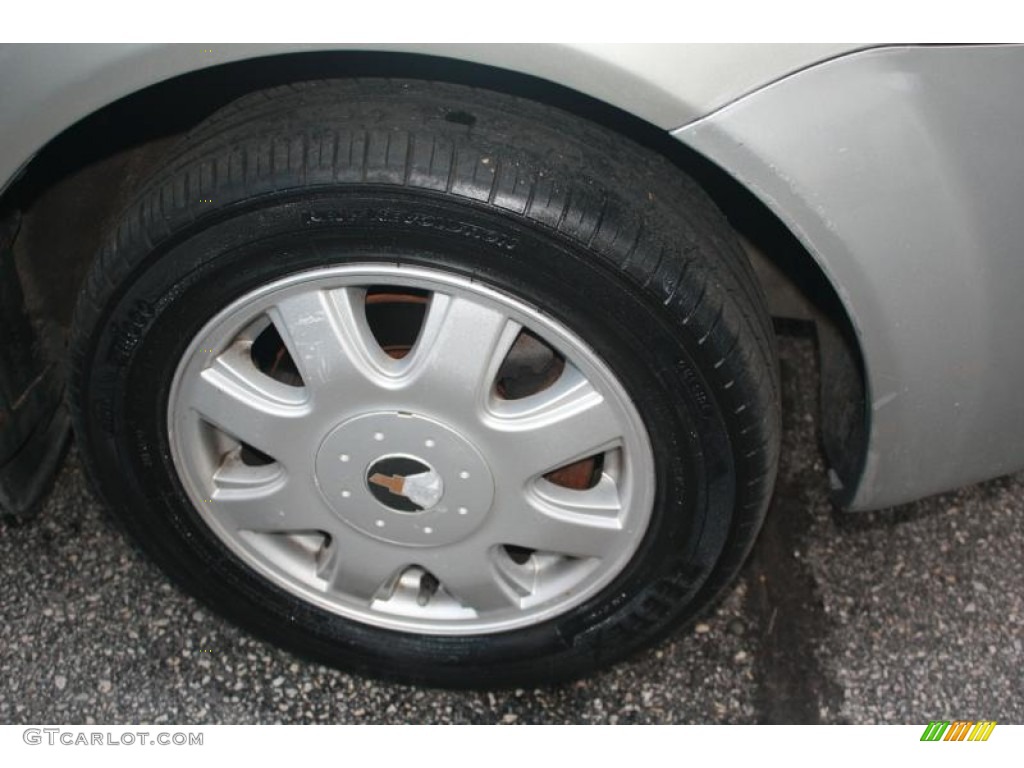 2005 Aveo LT Hatchback - Galaxy Silver Metallic / Gray photo #21
