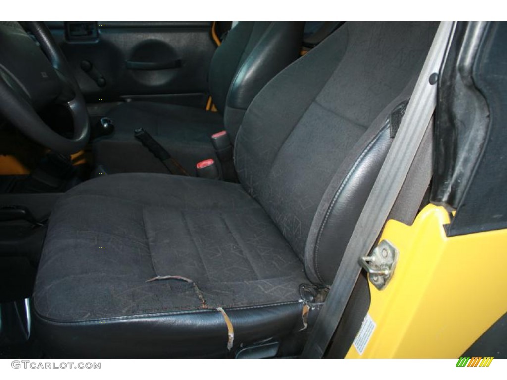 2001 Wrangler Sport 4x4 - Solar Yellow / Agate Black photo #20