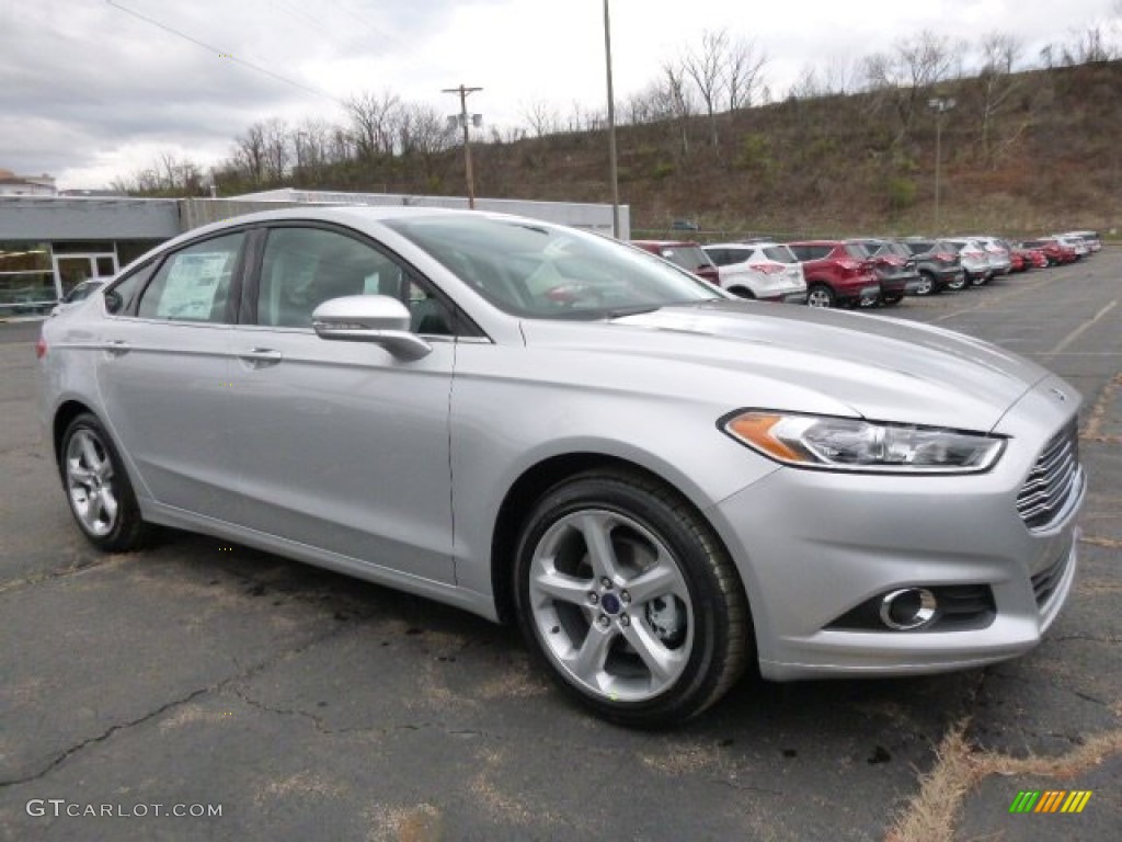 2016 Fusion SE - Ingot Silver Metallic / Charcoal Black photo #1